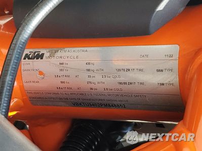 Zdjęcie 8 z 9 samochodu: 2023 KTM 890 DUKE R VIN:VBKTU9402PM848852 - miniatura