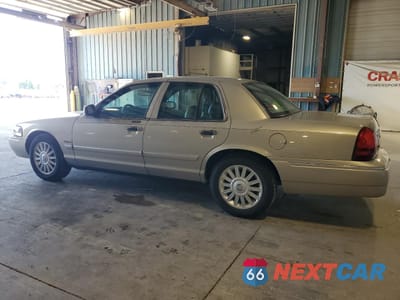 Drugie zdjęcie samochodu z przodu: 2010 MERCURY GRAND MARQUIS LS VIN:2MEBM7FV9AX622090 - miniatura