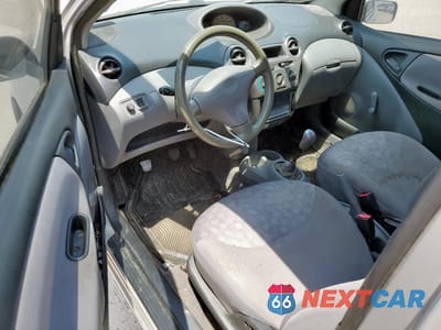 Zdjęcie 8 z 12 samochodu: 2002 TOYOTA ECHO VIN:JTDAT123520248501 - miniatura