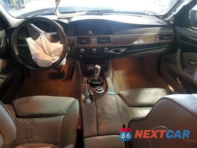 Zdjęcie 8 z 13 samochodu: 2008 BMW 528 I VIN:WBANU53598CT12582 - miniatura