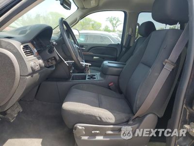 Zdjęcie 7 z 13 samochodu: 2013 CHEVROLET TAHOE K1500 LS VIN:1GNSKAE00DR378135 - miniatura