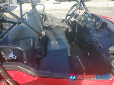 Piąte zdjęcie samochodu w środku: 2024 HONDA SXS1000 M6D VIN:1HFVE0811R4100009 - miniatura