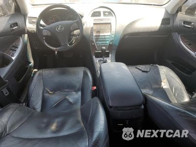 Zdjęcie 8 z 13 samochodu: 2011 LEXUS ES 350 VIN:JTHBK1EG4B2464557 - miniatura