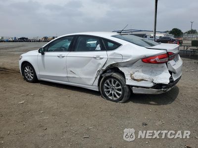 Drugie zdjęcie samochodu z przodu: 2018 FORD FUSION S VIN:3FA6P0G71JR193761 - miniatura