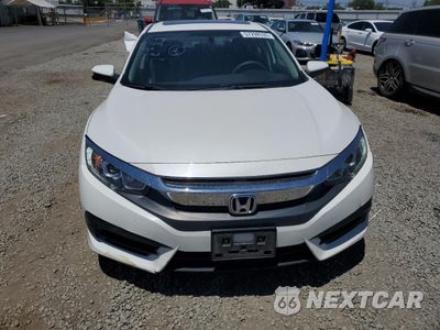 Piąte zdjęcie samochodu w środku: 2018 HONDA CIVIC EX VIN:2HGFC2F77JH535178 - miniatura