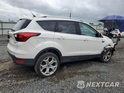 Trzecie zdjęcie samochodu z tyłu: 2019 FORD ESCAPE TITANIUM VIN:1FMCU9J94KUC43434 - miniatura