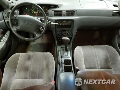 Zdjęcie 8 z 13 samochodu: 1999 TOYOTA CAMRY LE VIN:JT2BG22K0X0311123 - miniatura