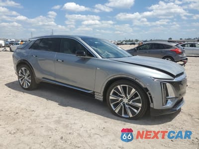 Czwarte zdjęcie samochodu z boku: 2024 CADILLAC LYRIQ LUXURY VIN:1GYKPSRK1RZ104892 - miniatura