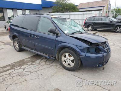 Czwarte zdjęcie samochodu z boku: 2005 DODGE GRAND CARAVAN SXT VIN:2D4GP44L65R256116 - miniatura