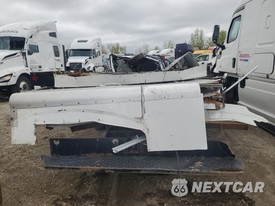 Zdjęcie 6 z 13 samochodu: 2022 FORD ECONOLINE E450 SUPER DUTY CUTAWAY VAN VIN:1FDXE4FNXNDC06769 - miniatura