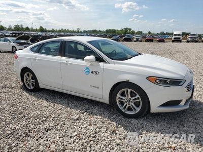 Czwarte zdjęcie samochodu z boku: 2018 FORD FUSION SE HYBRID VIN:3FA6P0LU8JR171851 - miniatura