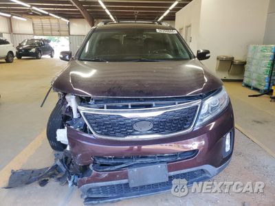 Piąte zdjęcie samochodu w środku: 2014 KIA SORENTO LX VIN:5XYKTCA6XEG535312 - miniatura