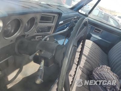 Zdjęcie 8 z 12 samochodu: 1984 GMC C2500 VIN:1GTGC24M0EJ521204 - miniatura