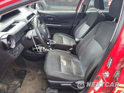Zdjęcie 7 z 14 samochodu: 2019 TOYOTA PRIUS C VIN:JTDKDTB30K1624433 - miniatura
