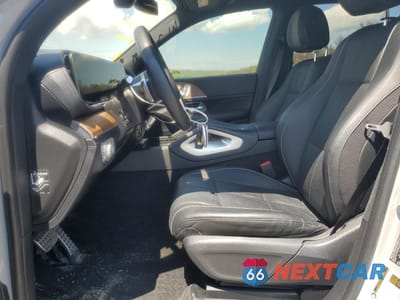 Zdjęcie 7 z 14 samochodu: 2024 MERCEDES-BENZ GLS 580 4MATIC VIN:4JGFF8FE8RB059904 - miniatura