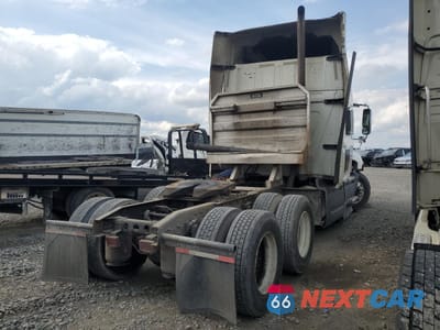 Czwarte zdjęcie samochodu z boku: 2014 INTERNATIONAL PROSTAR VIN:3HSDJAPR3EN796080 - miniatura