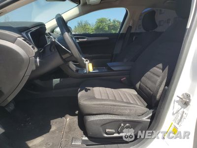 Zdjęcie 7 z 12 samochodu: 2019 FORD FUSION SE VIN:3FA6P0LU9KR263990 - miniatura