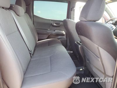 Zdjęcie 10 z 13 samochodu: 2017 TOYOTA TACOMA DOUBLE CAB VIN:5TFAZ5CN9HX034441 - miniatura