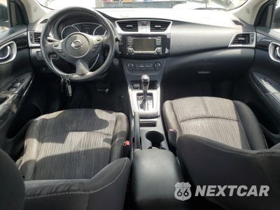 Zdjęcie 8 z 12 samochodu: 2017 NISSAN SENTRA S VIN:3N1AB7AP2HY278373 - miniatura