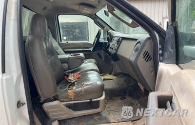 Piąte zdjęcie samochodu w środku: 2008 FORD F250 SUPER DUTY VIN:1FTNF215X8EE50649 - miniatura