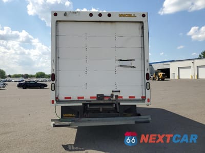 Zdjęcie 6 z 15 samochodu: 2015 GMC SAVANA CUTAWAY G3500 VIN:1GD374CG1F1195145 - miniatura