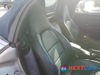 Zdjęcie 10 z 14 samochodu: 2001 PORSCHE BOXSTER VIN:WP0CA298X1U621867 - miniatura