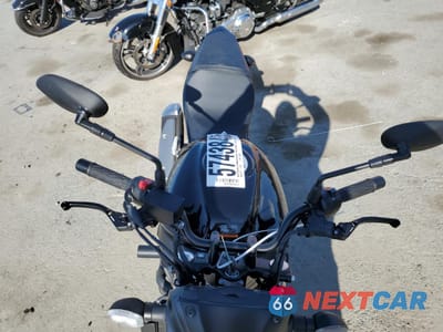Piąte zdjęcie samochodu w środku: 2022 SUZUKI SV650 VIN:JS1VP55A1N7100066 - miniatura