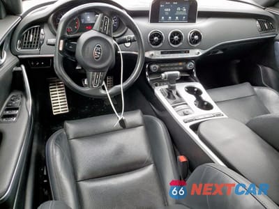 Zdjęcie 8 z 13 samochodu: 2021 KIA STINGER GT VIN:KNAE35LCXM6087776 - miniatura