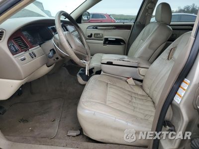 Zdjęcie 7 z 13 samochodu: 2004 LINCOLN TOWN CAR EXECUTIVE VIN:1LNHM81W44Y651322 - miniatura