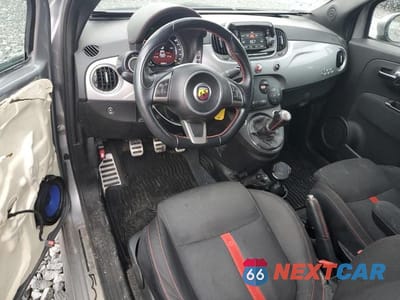 Zdjęcie 8 z 13 samochodu: 2018 FIAT 500 ABARTH VIN:3C3CFFFH2JT469627 - miniatura