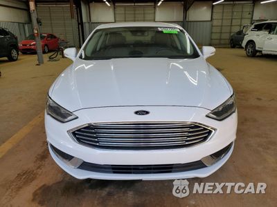 Piąte zdjęcie samochodu w środku: 2018 FORD FUSION SE HYBRID VIN:3FA6P0LU8JR172000 - miniatura