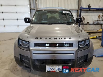 Piąte zdjęcie samochodu w środku: 2024 LAND ROVER DEFENDER 110 X-DYNAMIC SE VIN:SALE27EU3R2320573 - miniatura