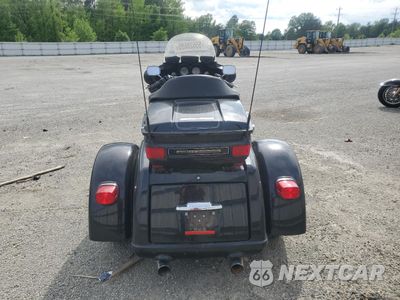 Czwarte zdjęcie samochodu z boku: 2011 HARLEY-DAVIDSON FLHTCUTG VIN:1HD1MAM13BB850406 - miniatura