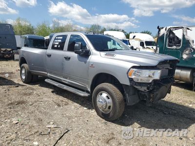 Czwarte zdjęcie samochodu z boku: 2024 RAM 3500 TRADESMAN VIN:3C63RRGL8RG416238 - miniatura