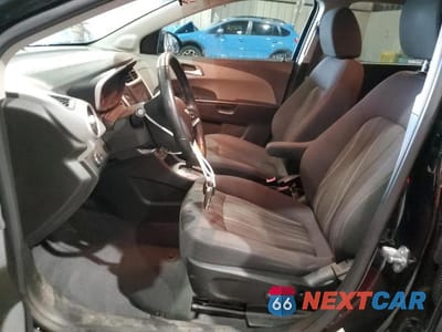 Zdjęcie 7 z 13 samochodu: 2020 CHEVROLET SONIC LT VIN:1G1JD5SB8L4111213 - miniatura