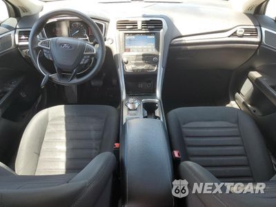 Zdjęcie 8 z 13 samochodu: 2019 FORD FUSION SE VIN:3FA6P0LU5KR124892 - miniatura
