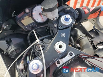 Zdjęcie 8 z 11 samochodu: 2008 YAMAHA YZFR6 S VIN:JYARJ06E98A036679 - miniatura