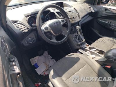 Zdjęcie 8 z 12 samochodu: 2016 FORD ESCAPE S VIN:1FMCU0F74GUA92654 - miniatura