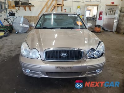 Piąte zdjęcie samochodu w środku: 2005 HYUNDAI SONATA GL VIN:KMHWF25H35A158526 - miniatura