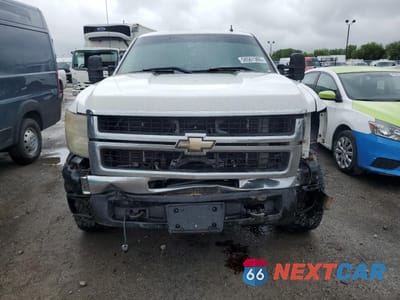 Piąte zdjęcie samochodu w środku: 2008 CHEVROLET SILVERADO K3500 VIN:1GCHK33618F169581 - miniatura