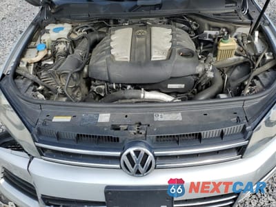 Zdjęcie 11 z 12 samochodu: 2011 VOLKSWAGEN TOUAREG V6 TDI VIN:WVGFK9BP7BD002726 - miniatura