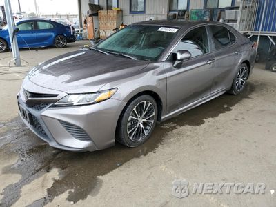 2018 TOYOTA CAMRY L 4T1B11HK1JU039333 - główne zdjęcie licytacji z USA - miniatura