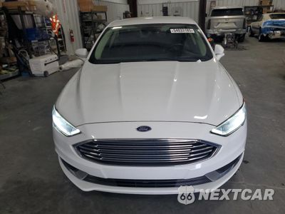 Piąte zdjęcie samochodu w środku: 2018 FORD FUSION SE HYBRID VIN:3FA6P0LU2JR118790 - miniatura