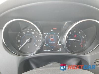 Zdjęcie 9 z 14 samochodu: 2018 JAGUAR F-PACE PREMIUM VIN:SADCJ2FX6JA277214 - miniatura