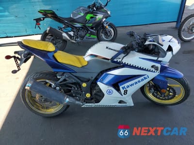 2011 KAWASAKI EX250 J JKAEXMJ12BDA76795 - główne zdjęcie licytacji z USA - miniatura