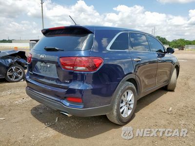 Trzecie zdjęcie samochodu z tyłu: 2020 KIA SORENTO S VIN:5XYPG4A59LG630884 - miniatura
