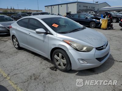 Czwarte zdjęcie samochodu z boku: 2013 HYUNDAI ELANTRA GLS VIN:KMHDH4AE7DU898621 - miniatura