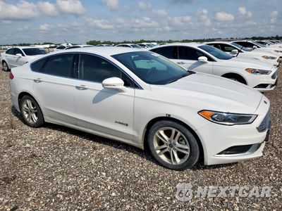 Czwarte zdjęcie samochodu z boku: 2018 FORD FUSION SE HYBRID VIN:3FA6P0LU1JR171688 - miniatura