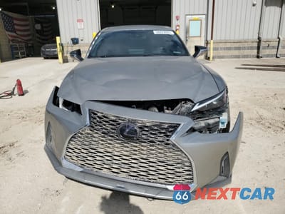 Piąte zdjęcie samochodu w środku: 2021 LEXUS IS 300 VIN:JTHC81F27M5044265 - miniatura