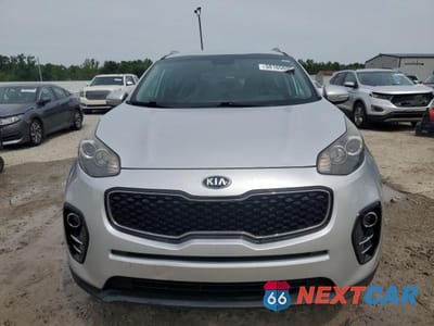 Piąte zdjęcie samochodu w środku: 2018 KIA SPORTAGE EX VIN:KNDPN3AC1J7365077 - miniatura